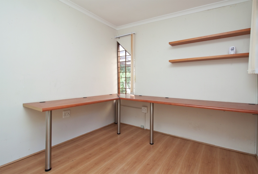 3 Bedroom Property for Sale in Capri Western Cape